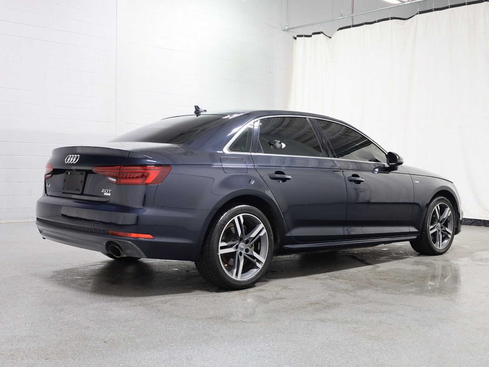 Thumbnail: 2018 Audi A4 - 9