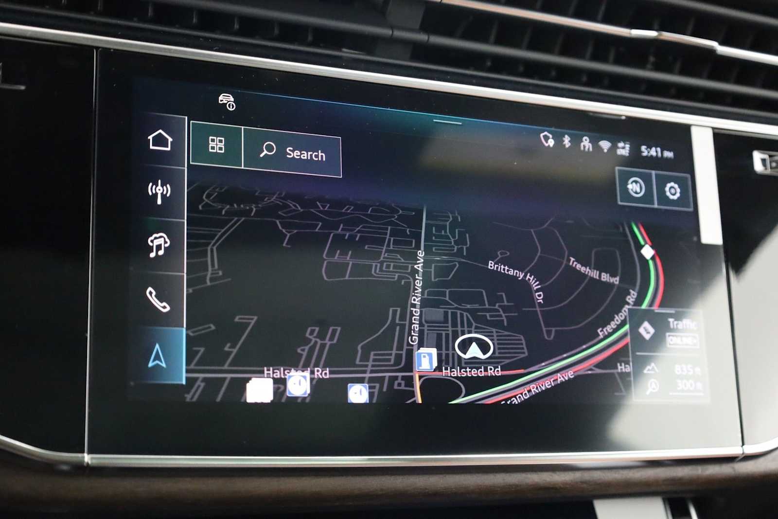 Thumbnail: 2026 Audi Q8 - 30