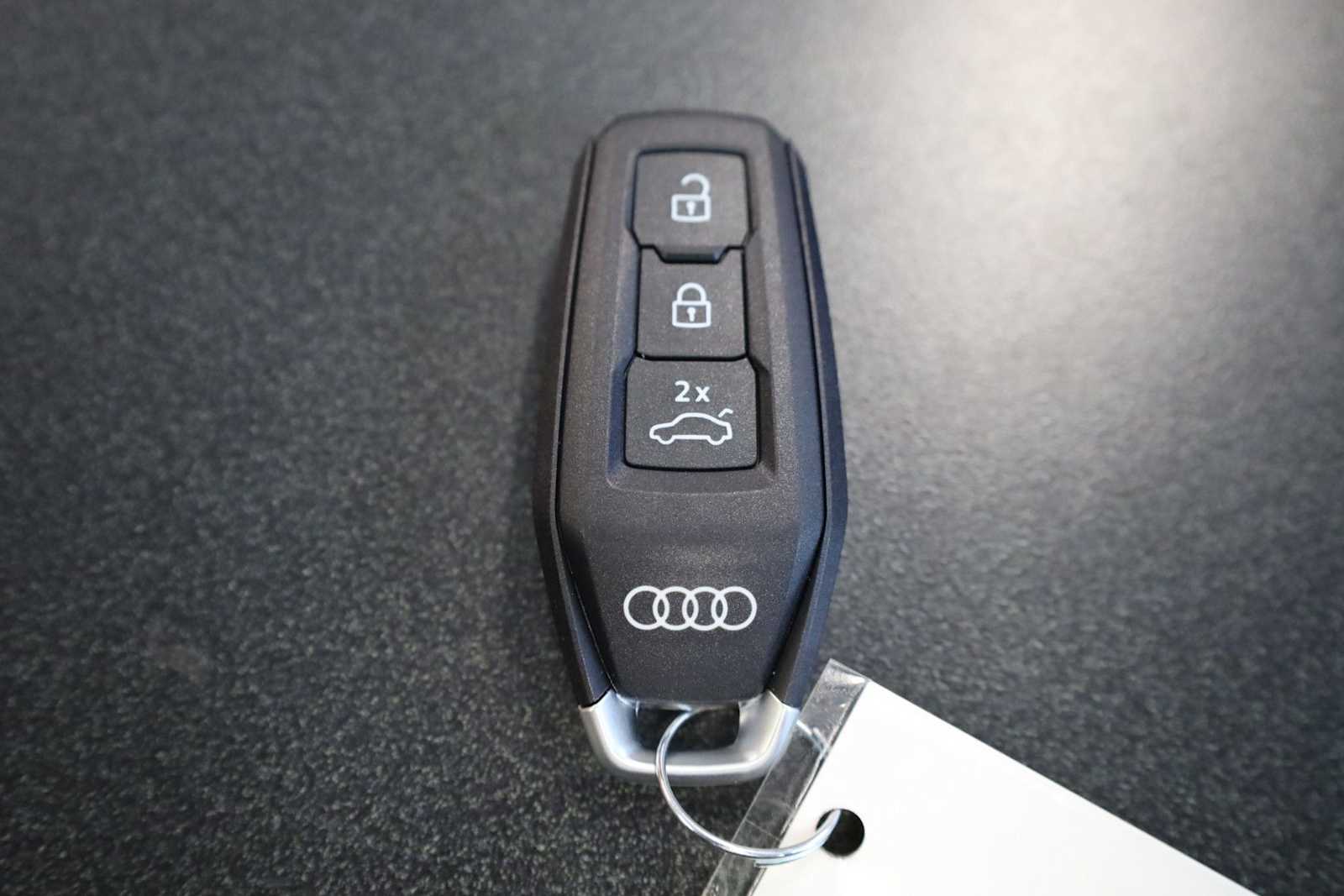 Thumbnail: 2025 Audi Q5 - 41