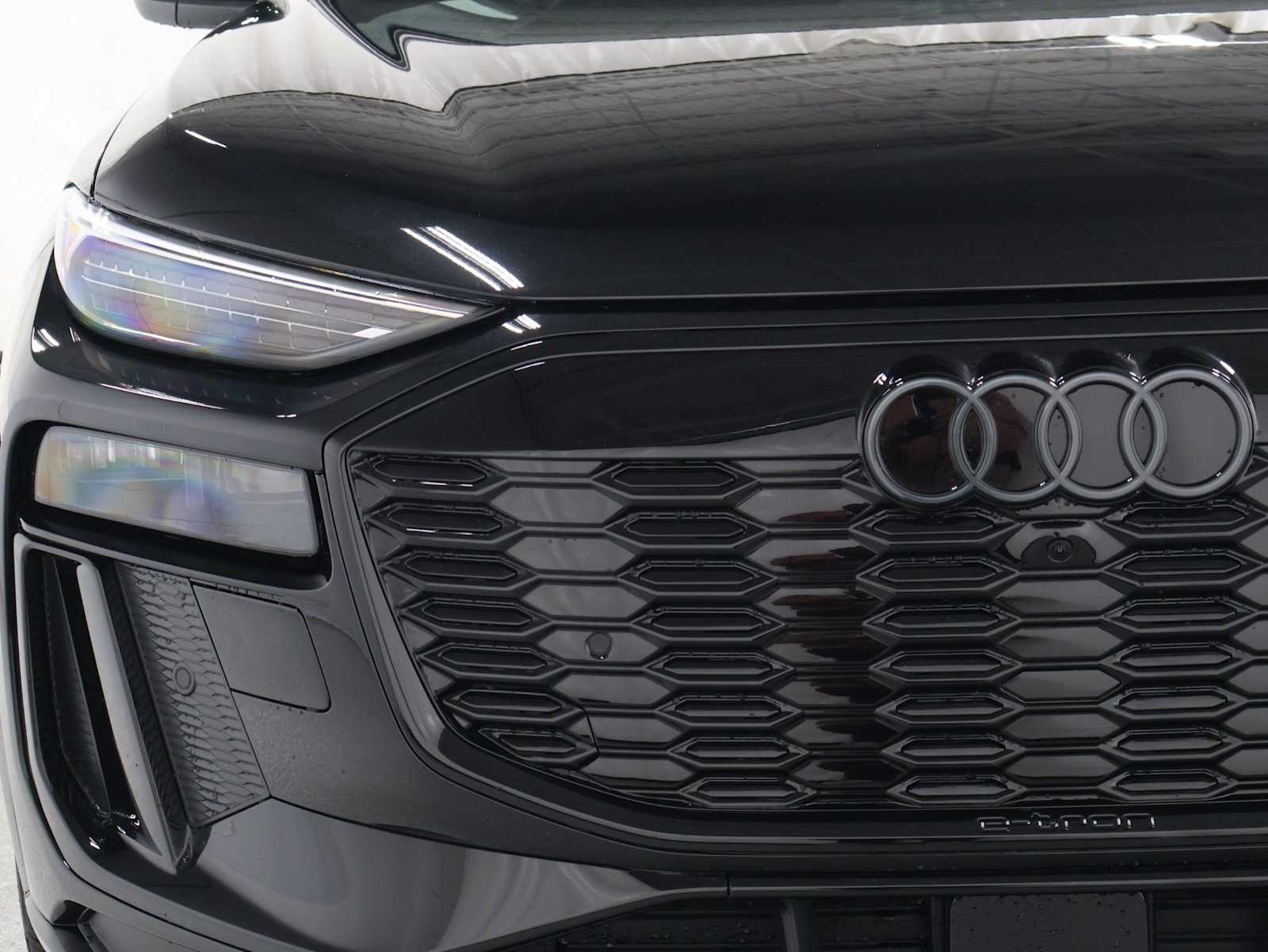Thumbnail: 2027 Audi Q6 e-tron - 14