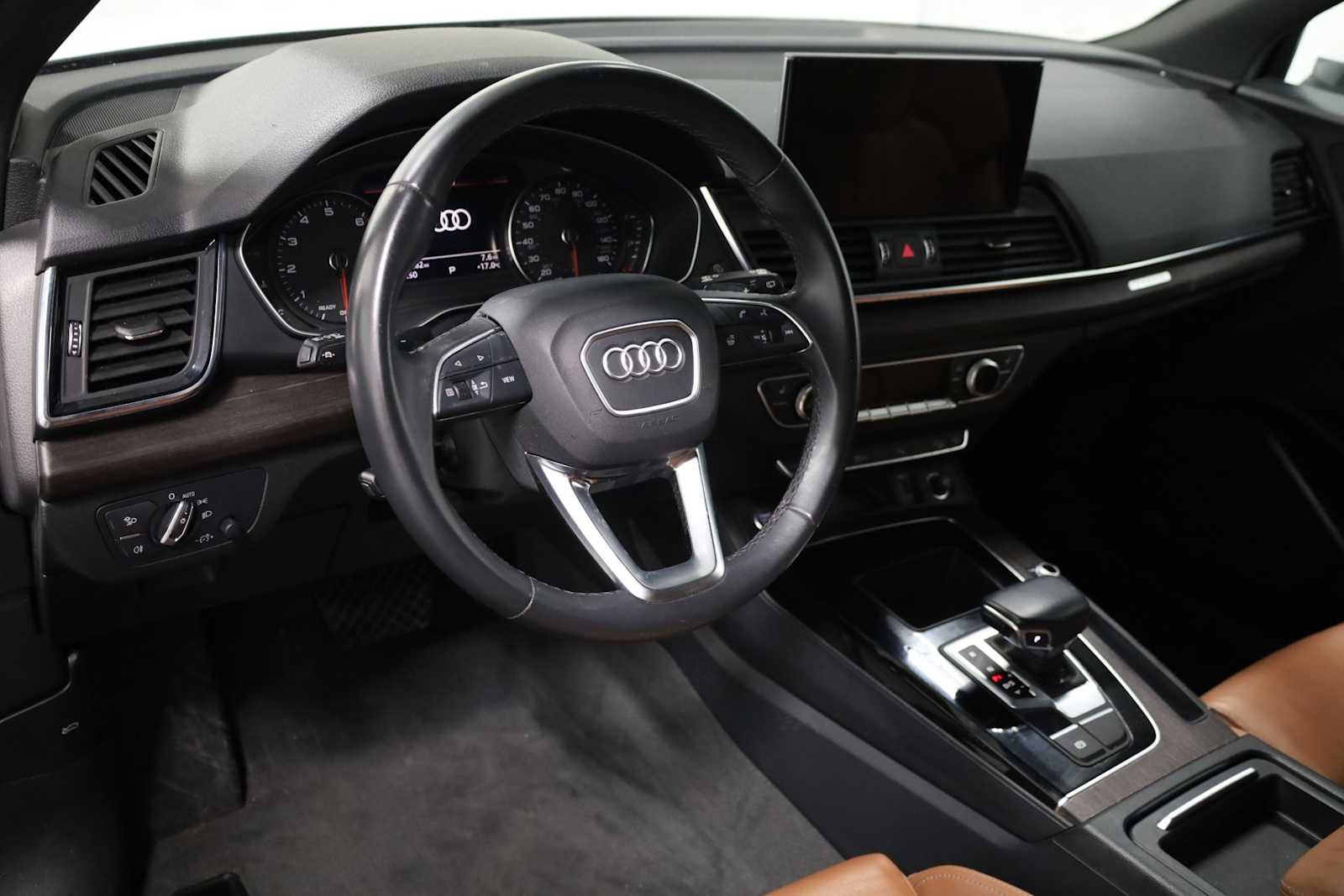 2022 Audi Q5 Sportback 45 S line Premium photo 2