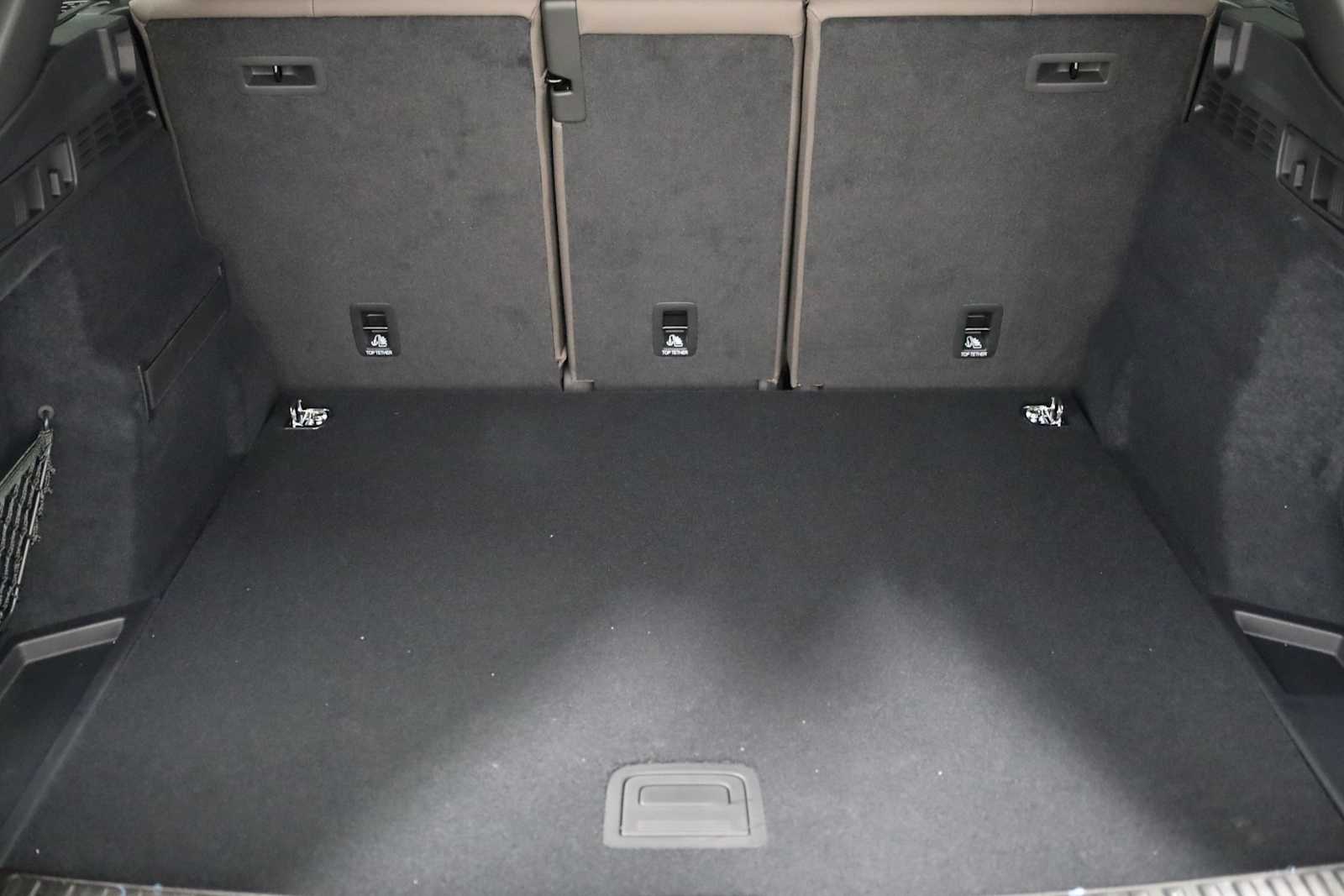 Thumbnail: 2025 Audi Q5 - 38