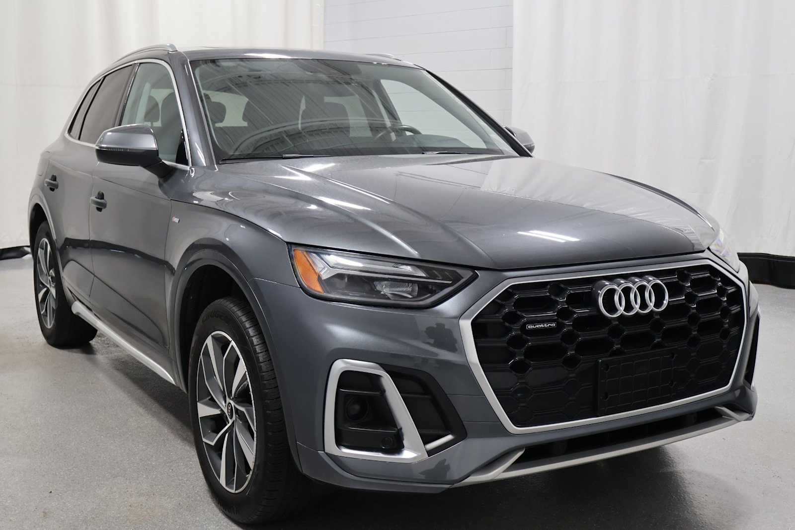 Thumbnail: 2023 Audi Q5 - 13