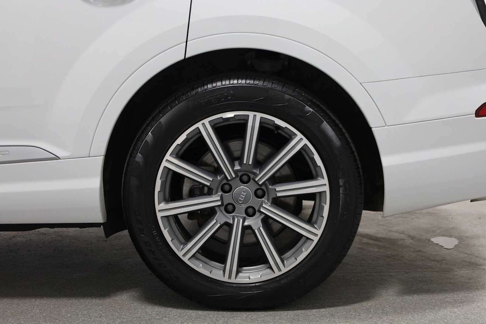 Thumbnail: 2018 Audi Q7 - 36