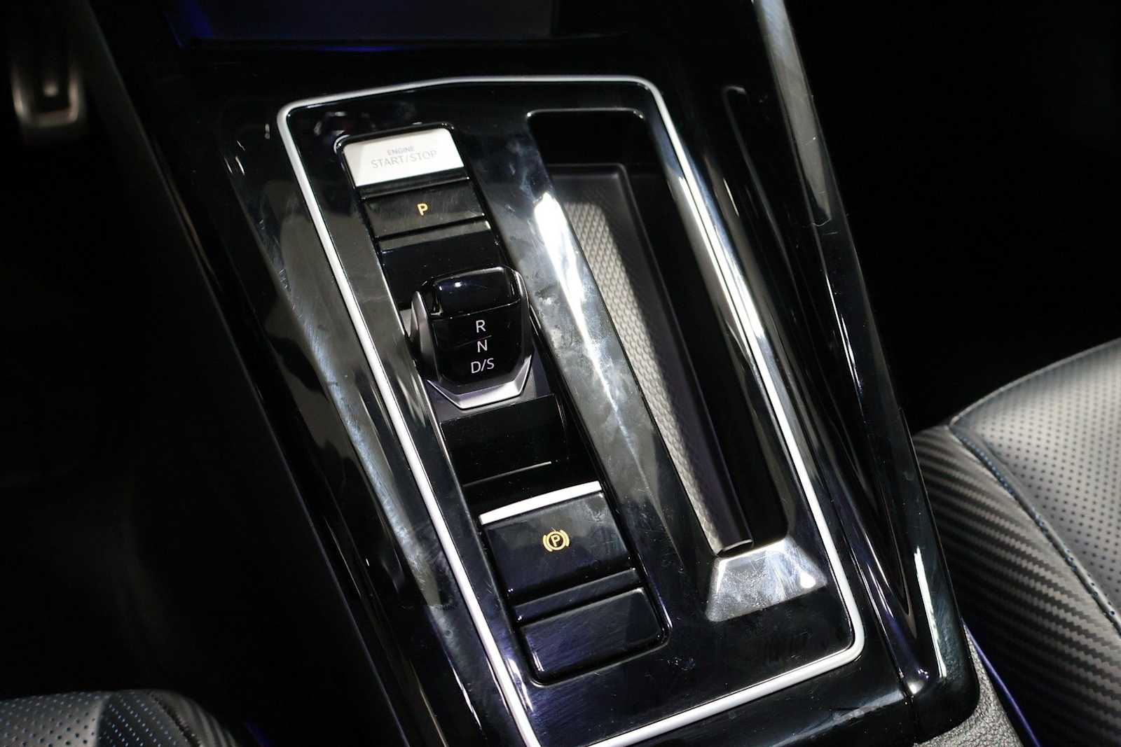 Thumbnail: 2023 Volkswagen Golf - 26