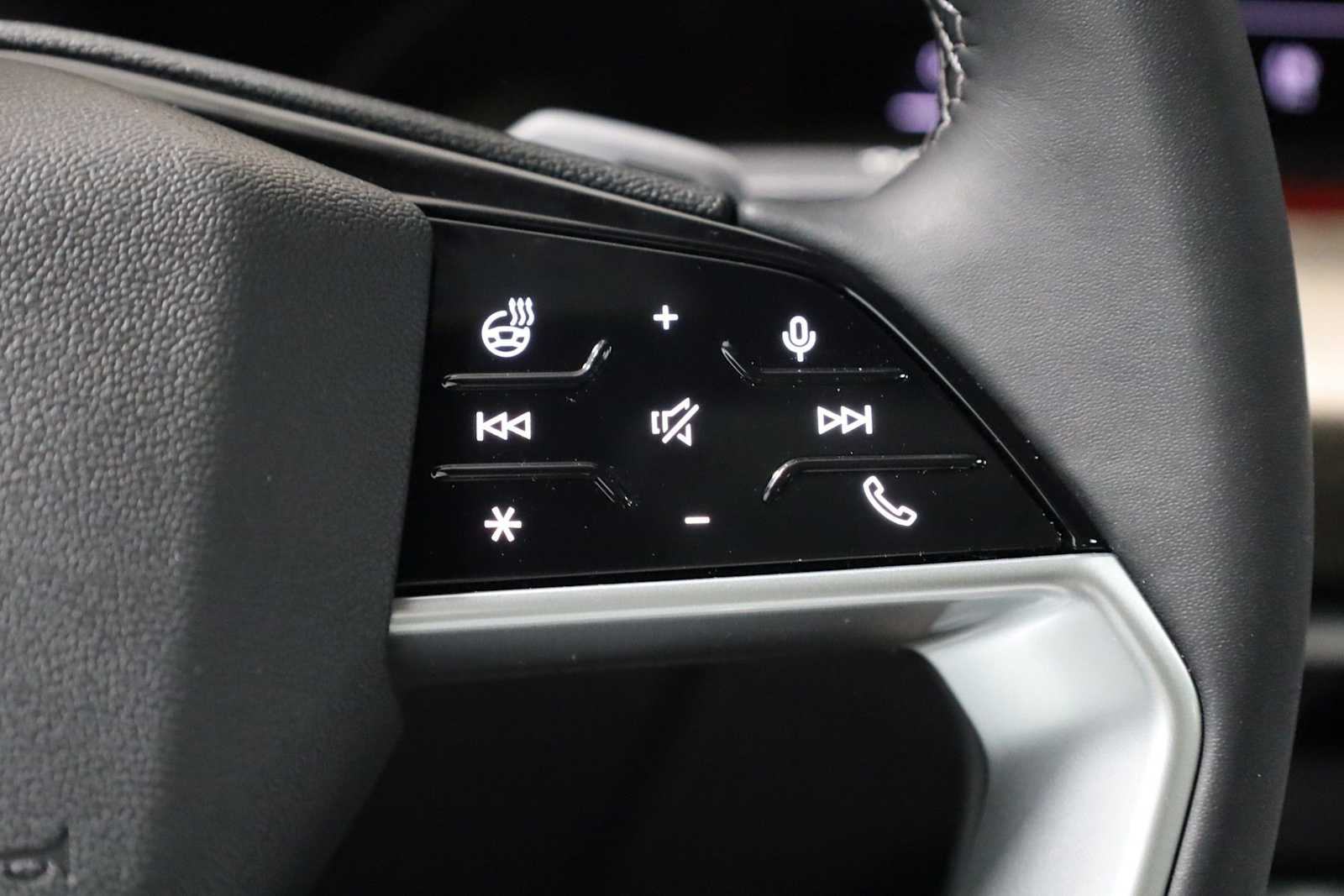 Thumbnail: 2025 Audi Q5 - 25