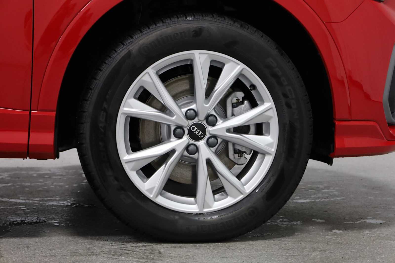 Thumbnail: 2025 Audi Q3 - 12