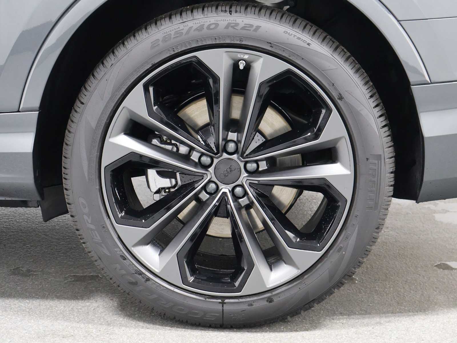 Thumbnail: 2026 Audi Q7 - 35
