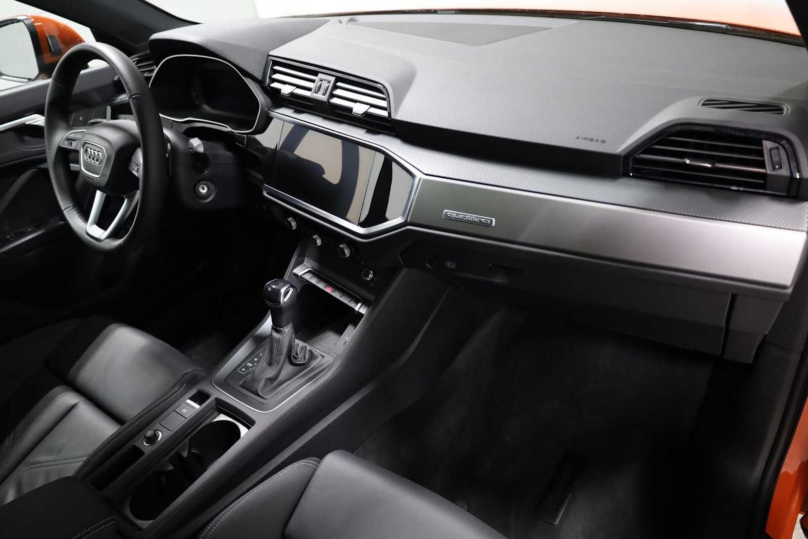 Thumbnail: 2025 Audi Q3 - 6