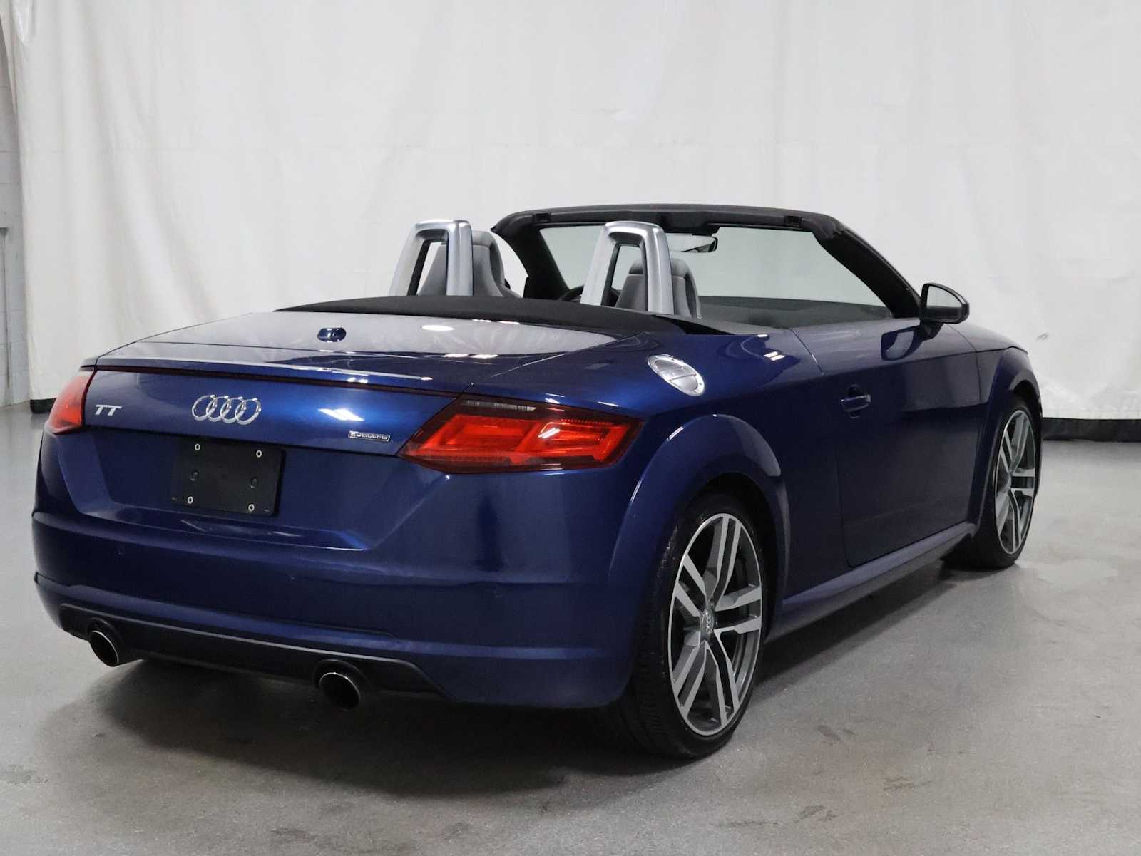 Thumbnail: 2017 Audi TT - 9