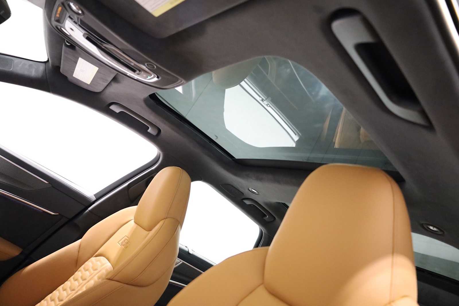 Thumbnail: 2026 Audi RS 6 - 19