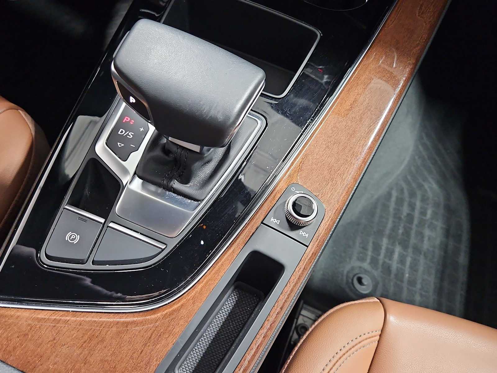 Thumbnail: 2023 Audi A4 - 20