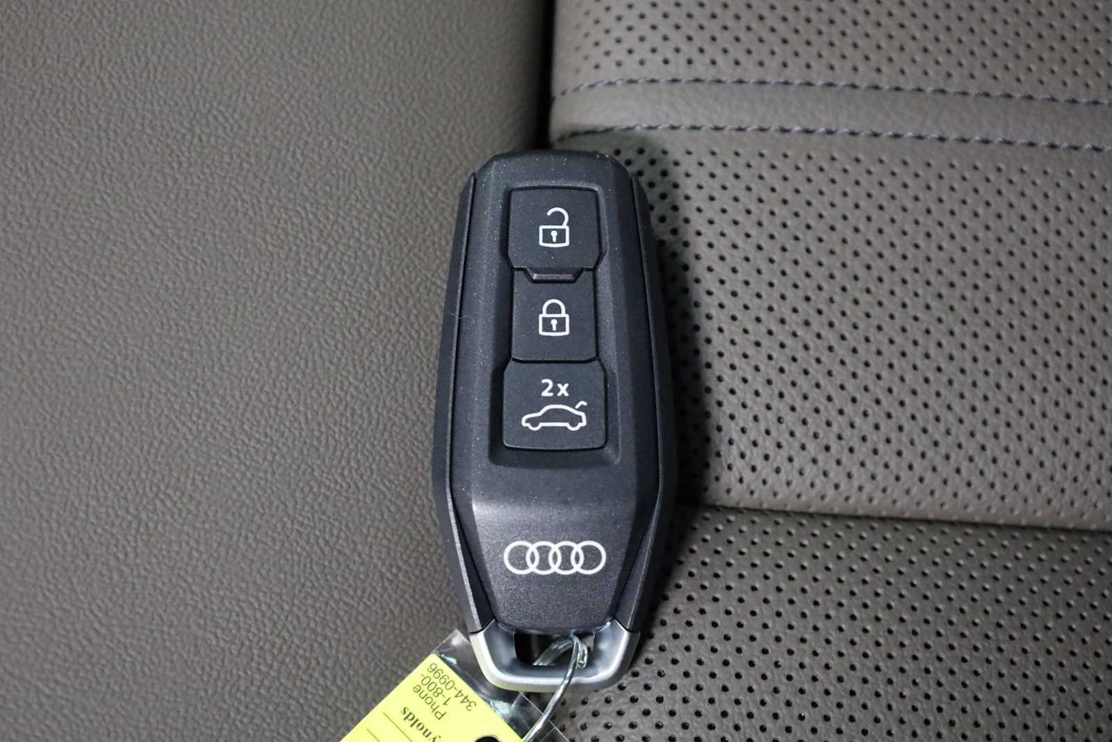 Thumbnail: 2025 Audi Q5 - 41