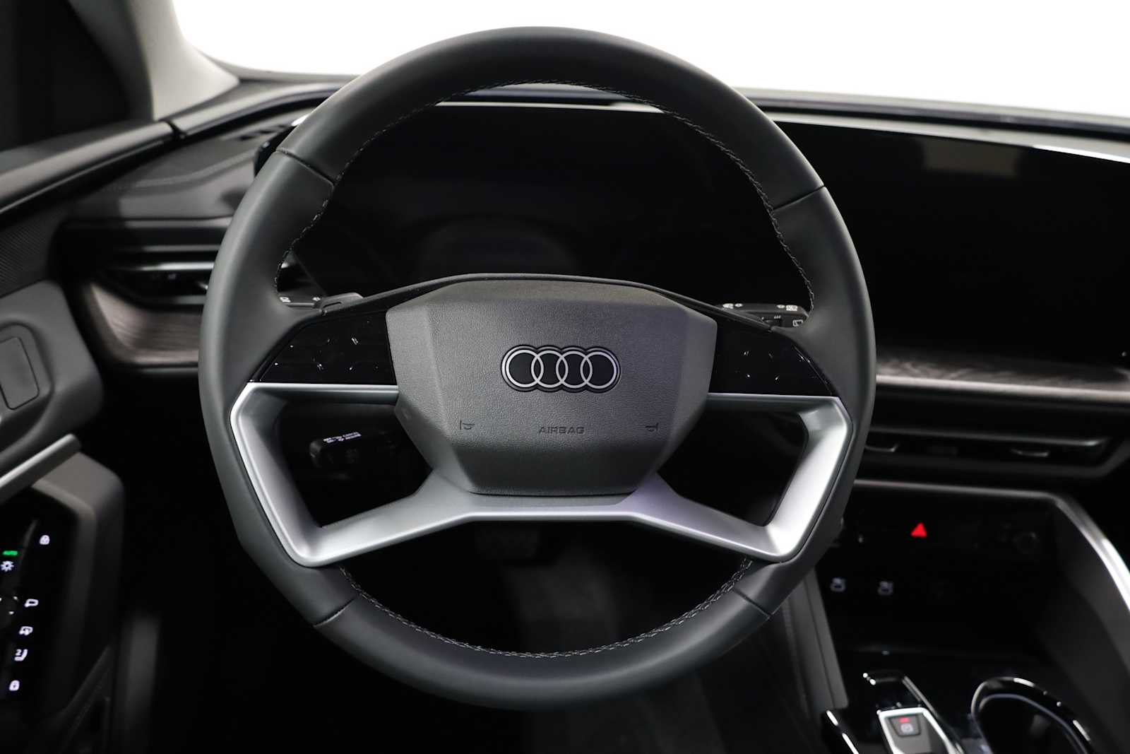 Thumbnail: 2025 Audi Q5 - 21