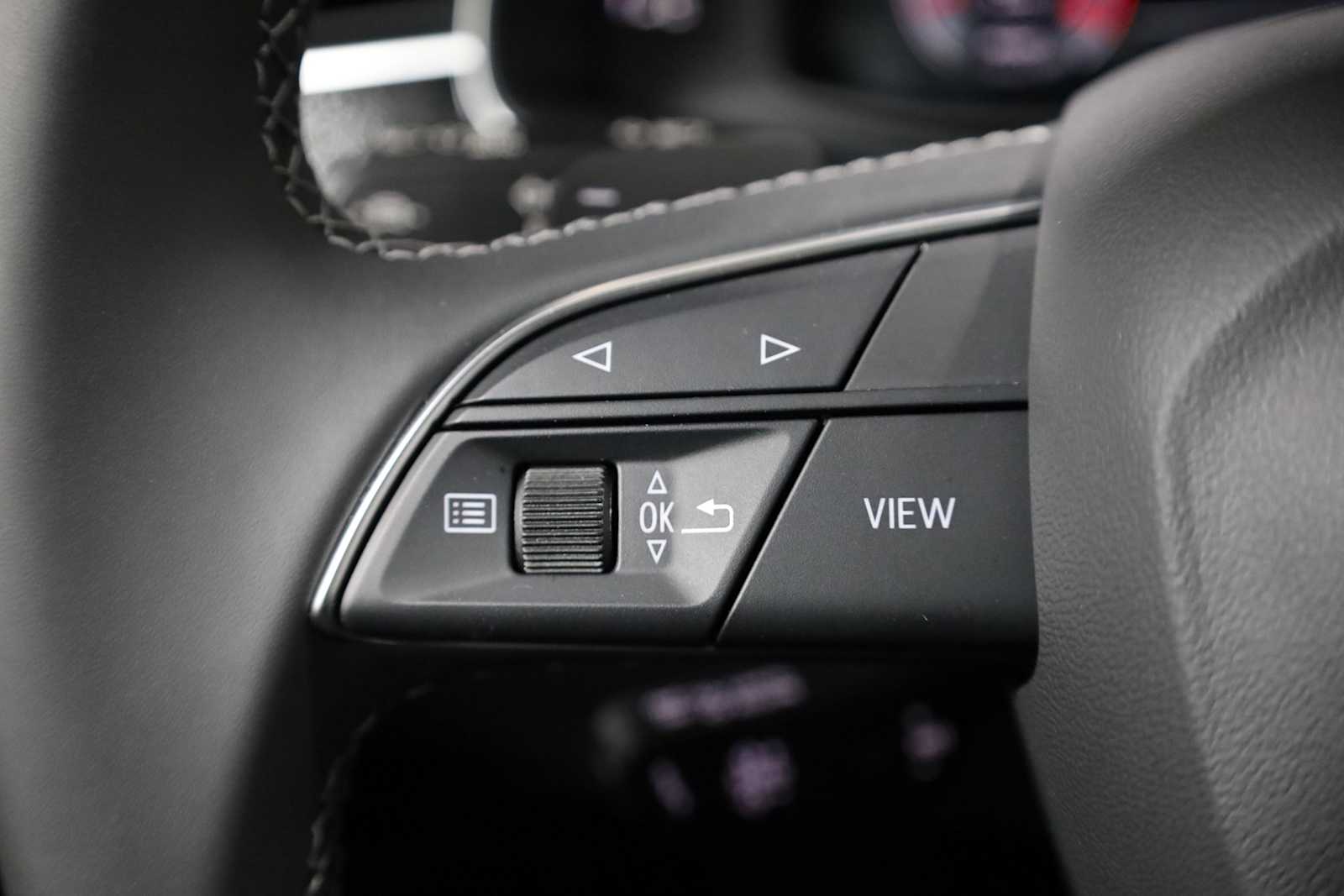 Thumbnail: 2026 Audi Q8 - 25