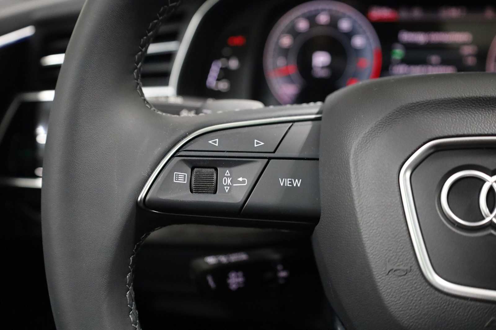 Thumbnail: 2026 Audi Q7 - 25