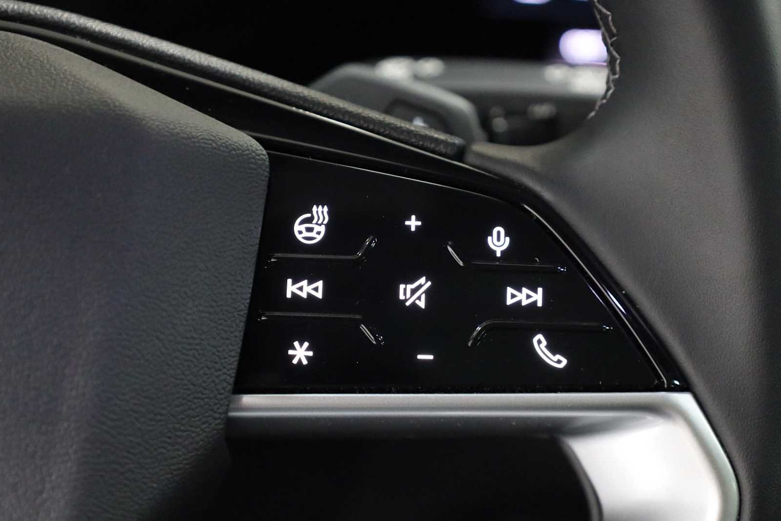 Thumbnail: 2025 Audi Q5 - 25