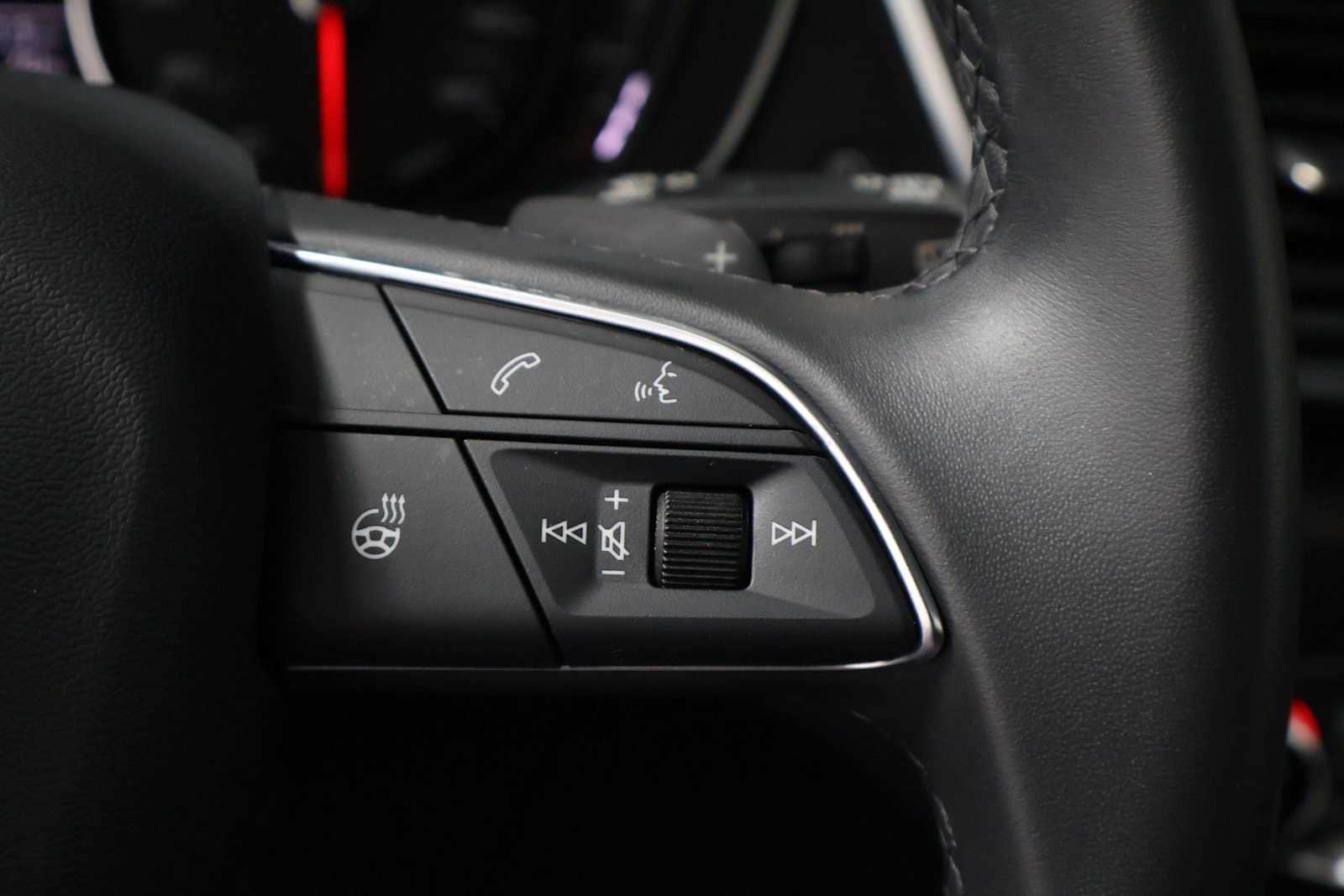 Thumbnail: 2023 Audi Q5 - 25