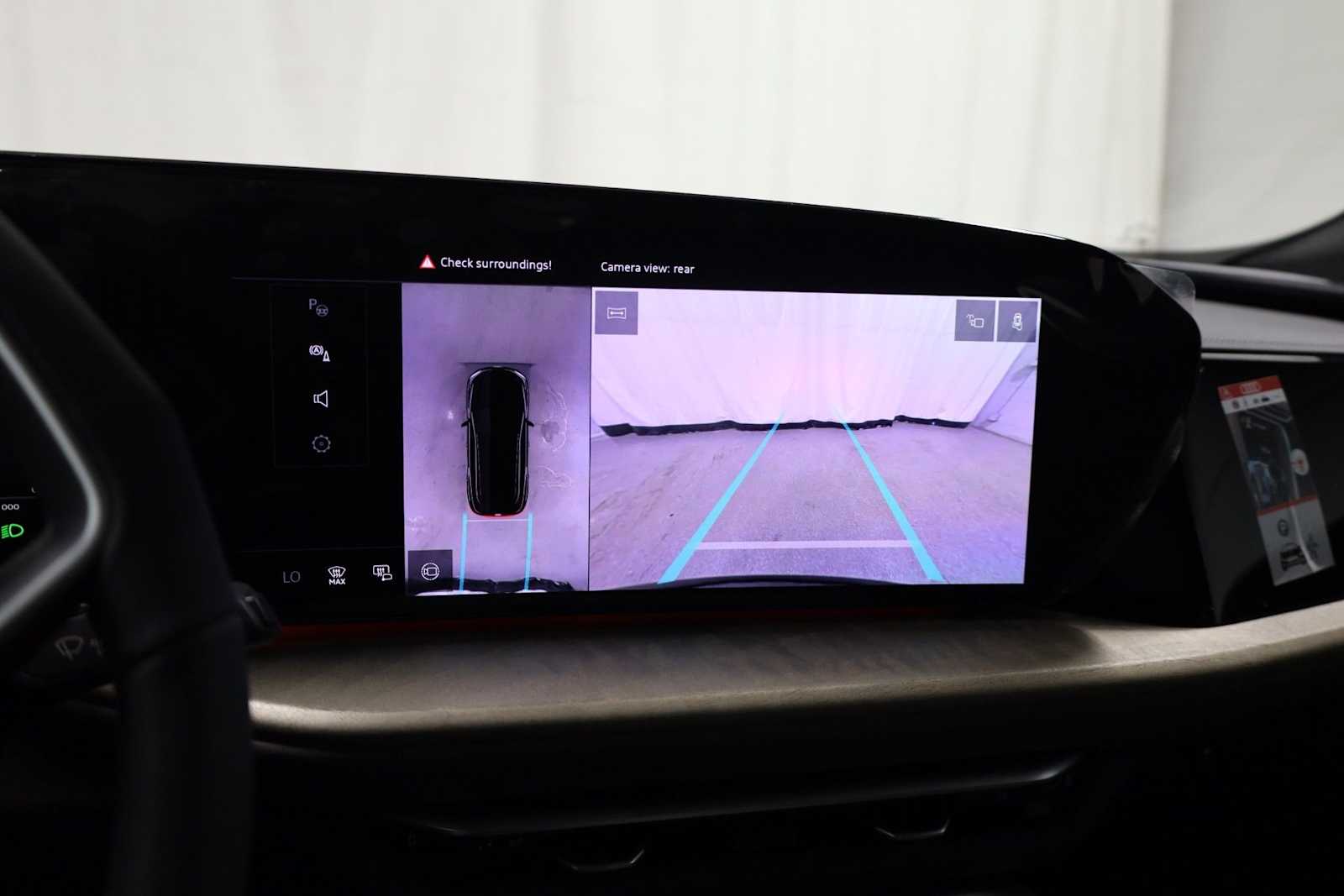 Thumbnail: 2025 Audi Q5 - 32