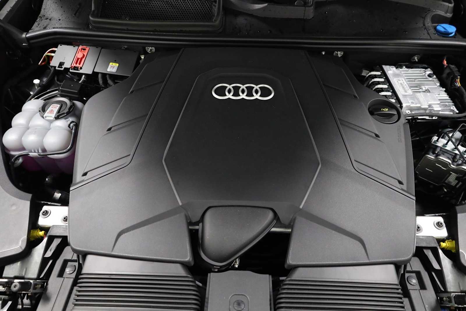 Thumbnail: 2026 Audi Q8 - 39