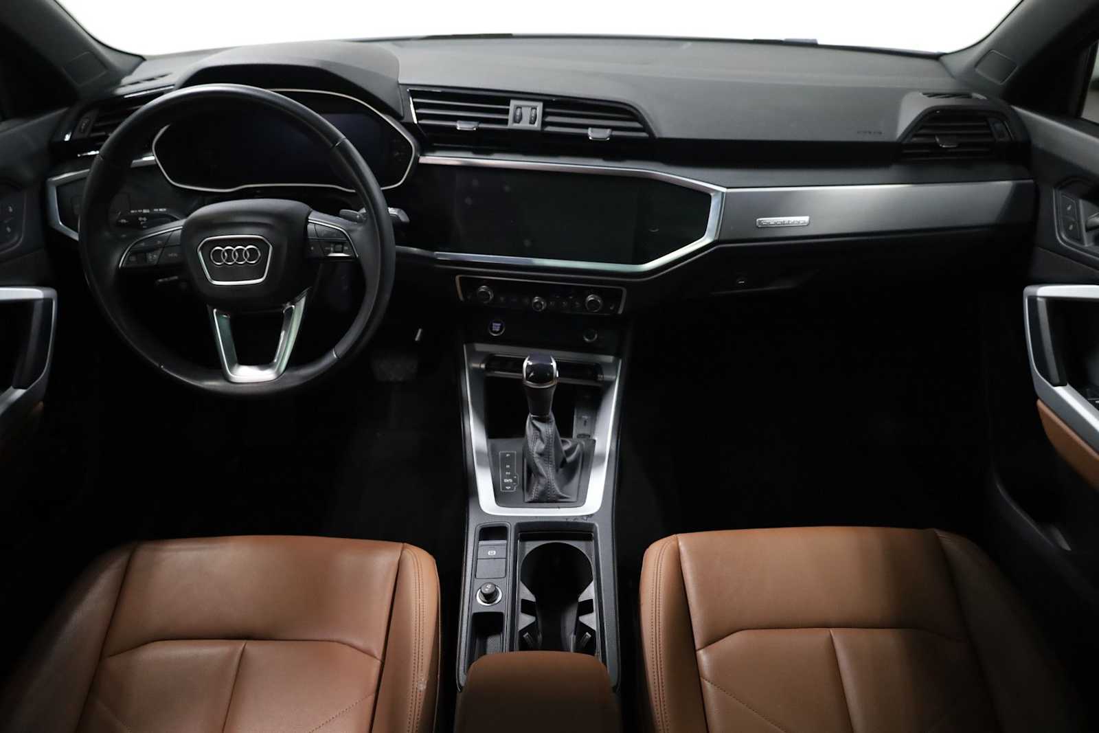 Thumbnail: 2023 Audi Q3 - 24