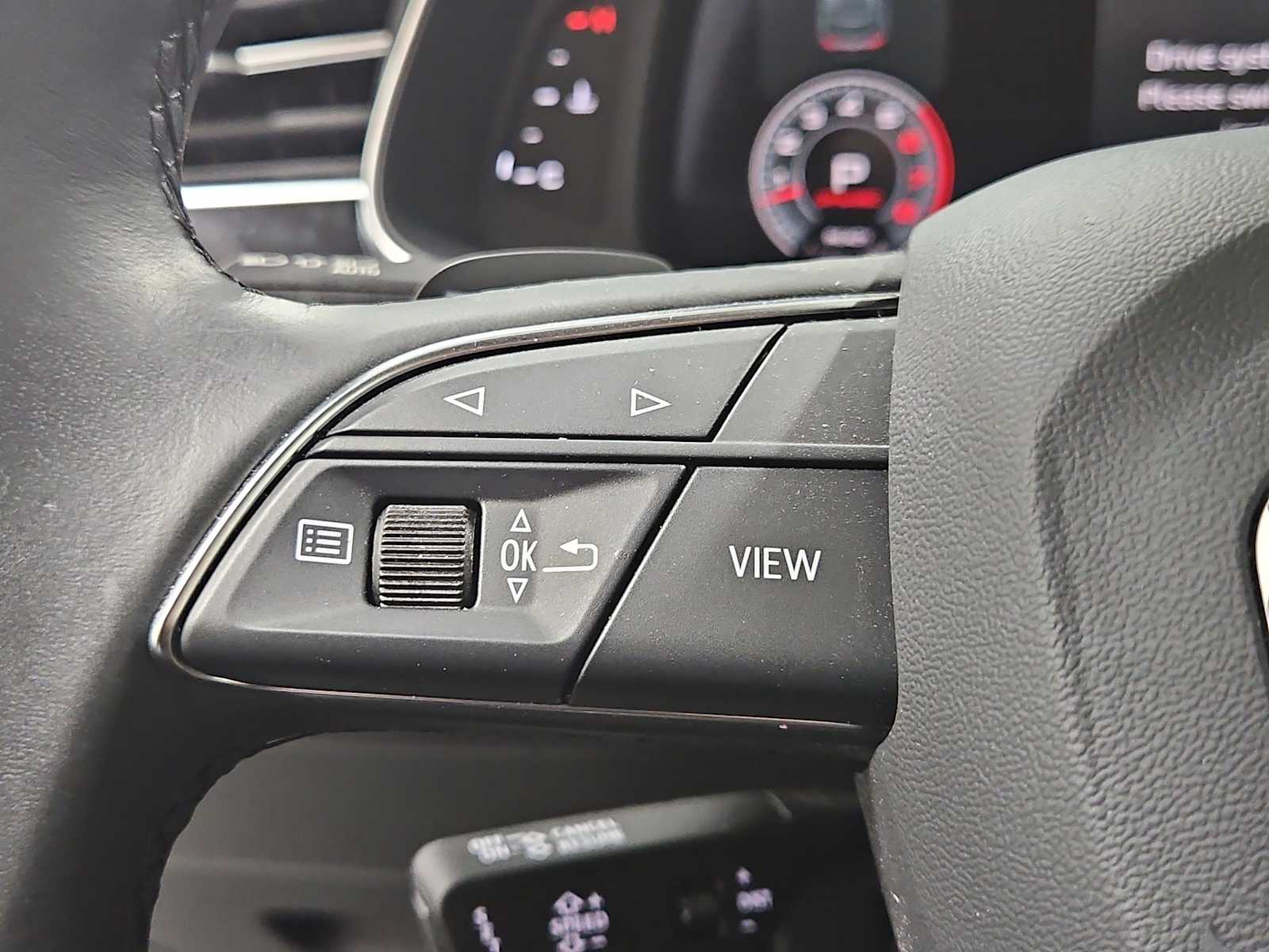 Thumbnail: 2023 Audi Q8 - 25