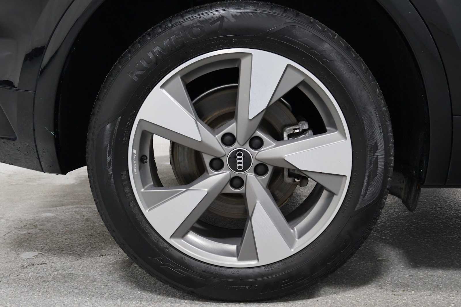 Thumbnail: 2023 Audi Q5 - 36