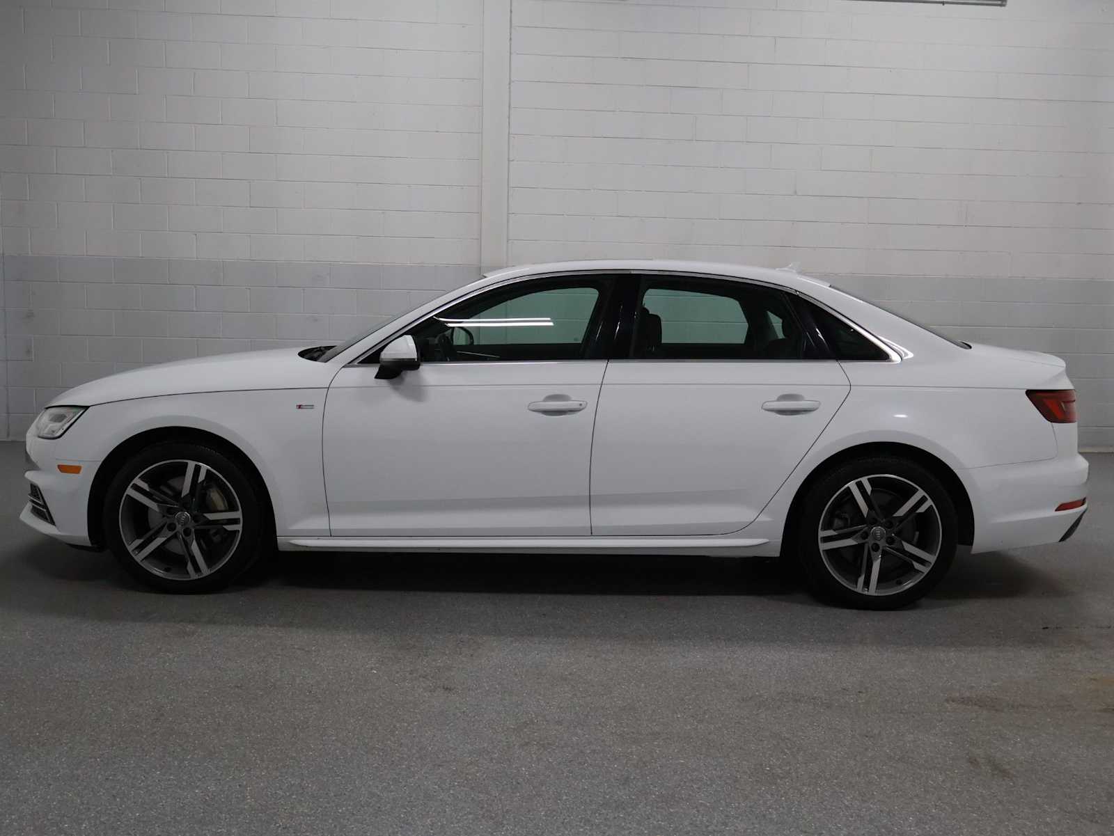 Thumbnail: 2018 Audi A4 - 2