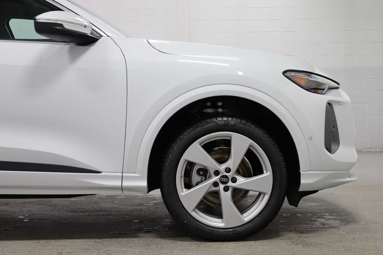 Thumbnail: 2026 Audi Q5 - 11