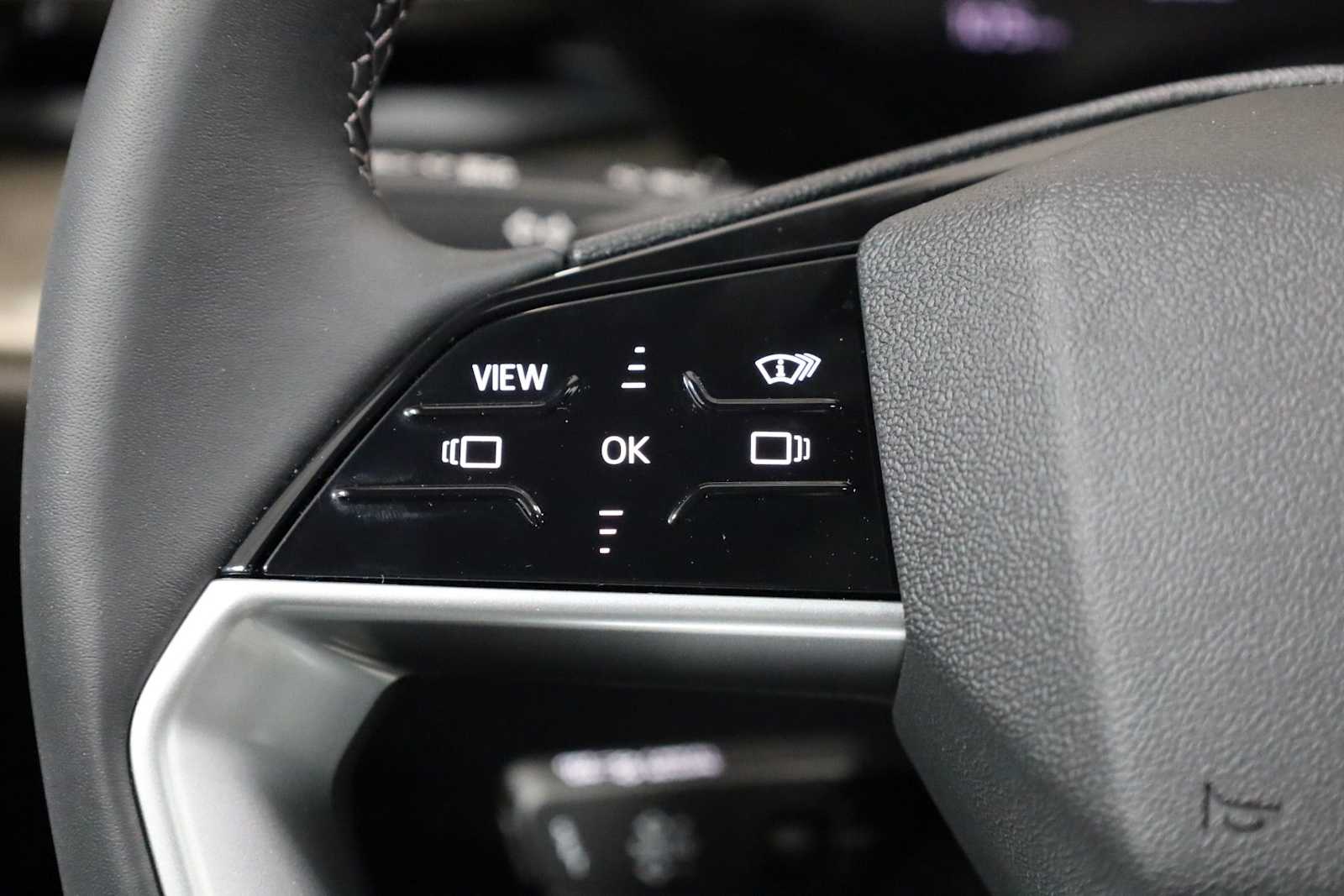 Thumbnail: 2025 Audi Q5 - 24