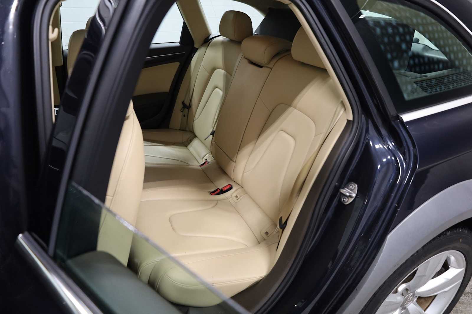 Thumbnail: 2014 Audi Allroad - 33