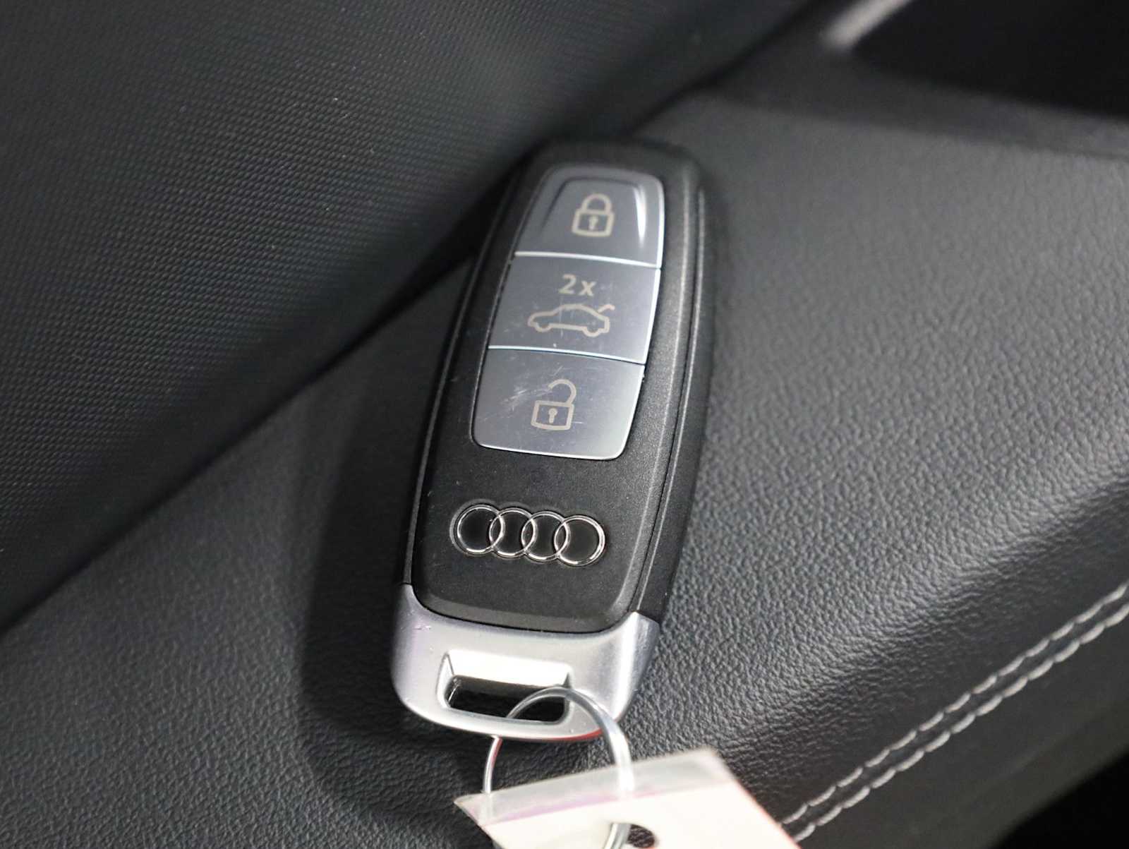 Thumbnail: 2023 Audi Q4 e-tron - 41