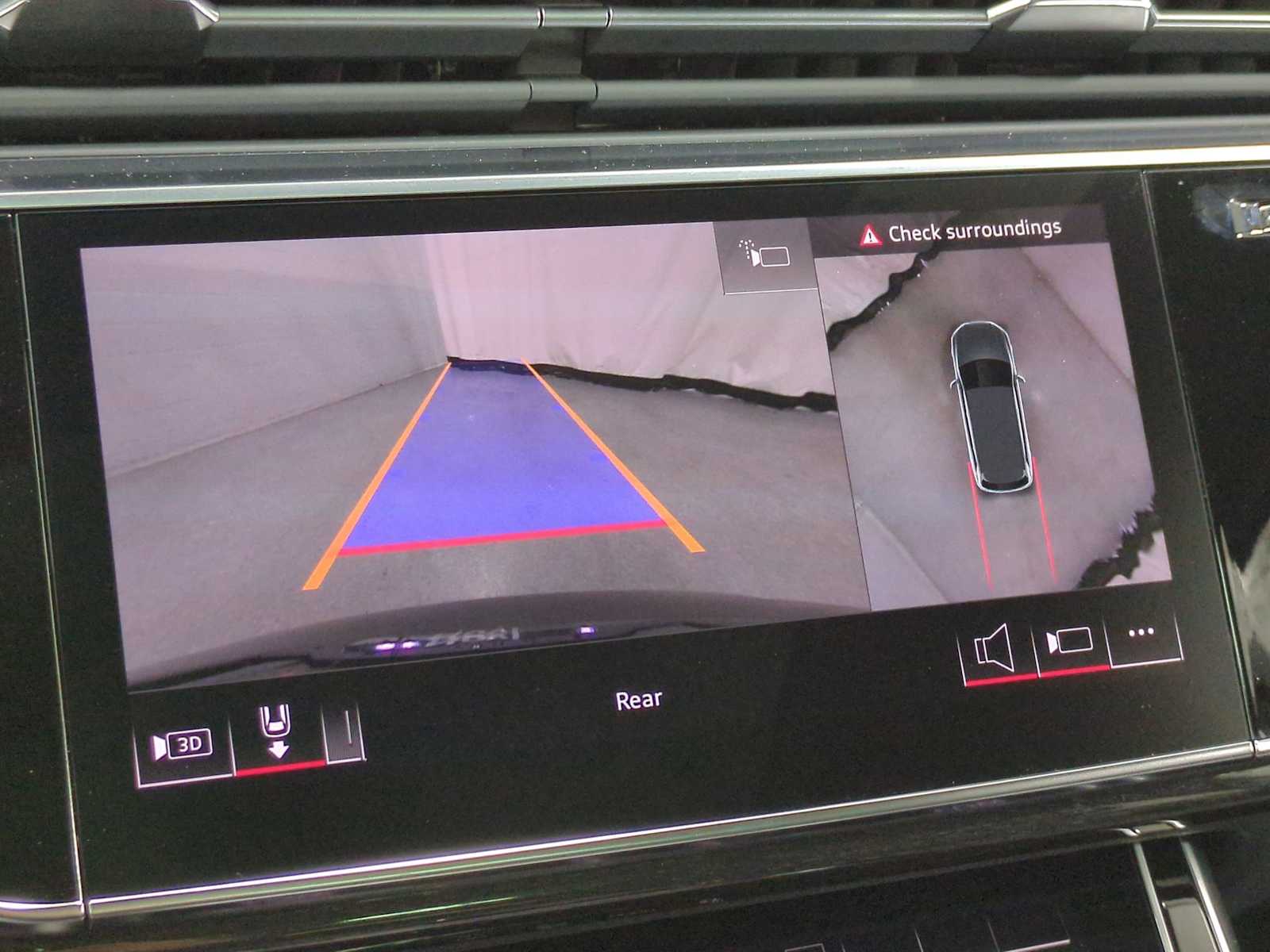 Thumbnail: 2026 Audi Q7 - 32