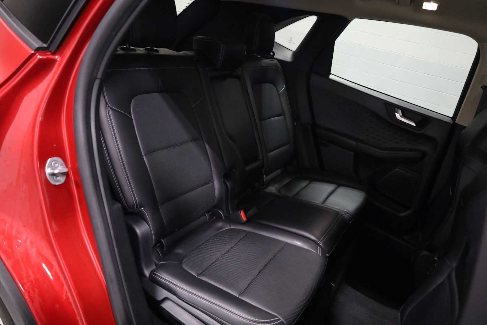 Thumbnail: 2020 Ford Escape - 33