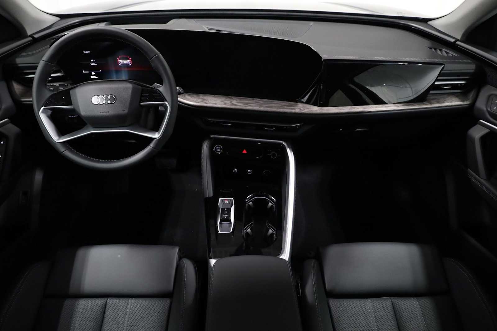 Thumbnail: 2025 Audi Q5 - 23