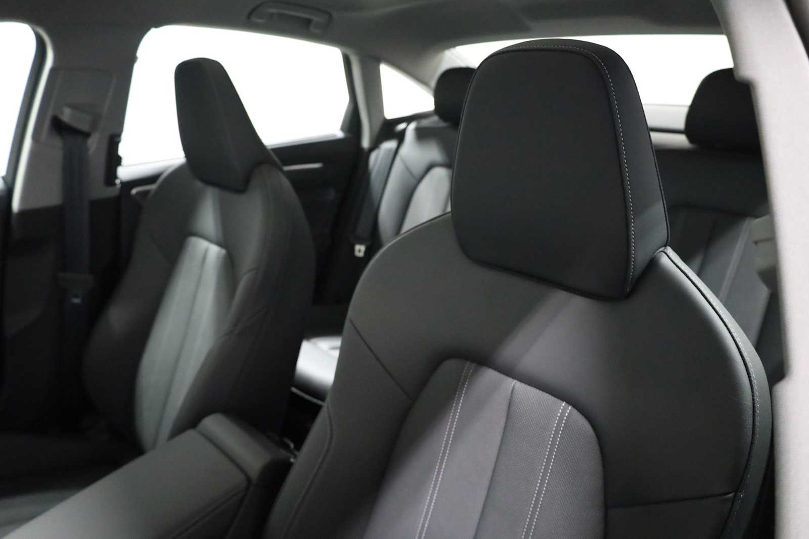 Thumbnail: 2026 Audi A6 - 18