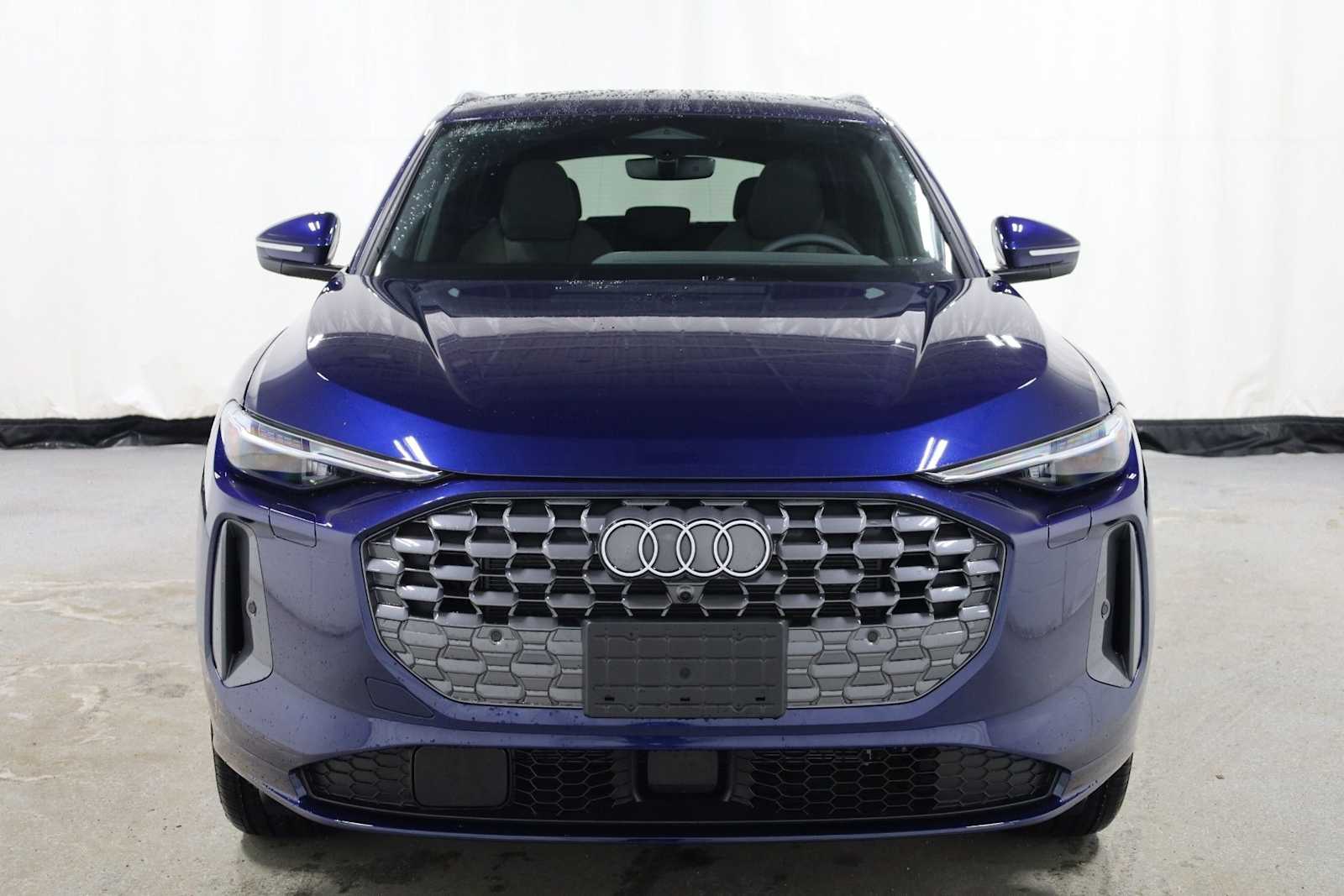 Thumbnail: 2025 Audi Q5 - 14