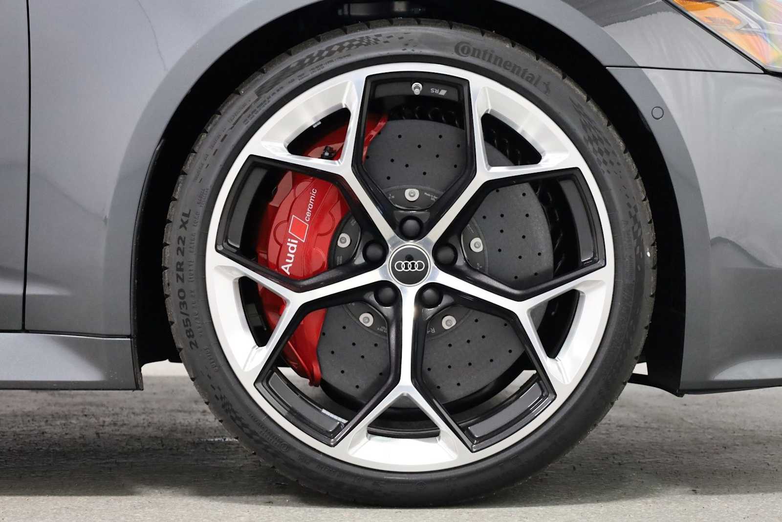 Thumbnail: 2026 Audi RS 6 - 12