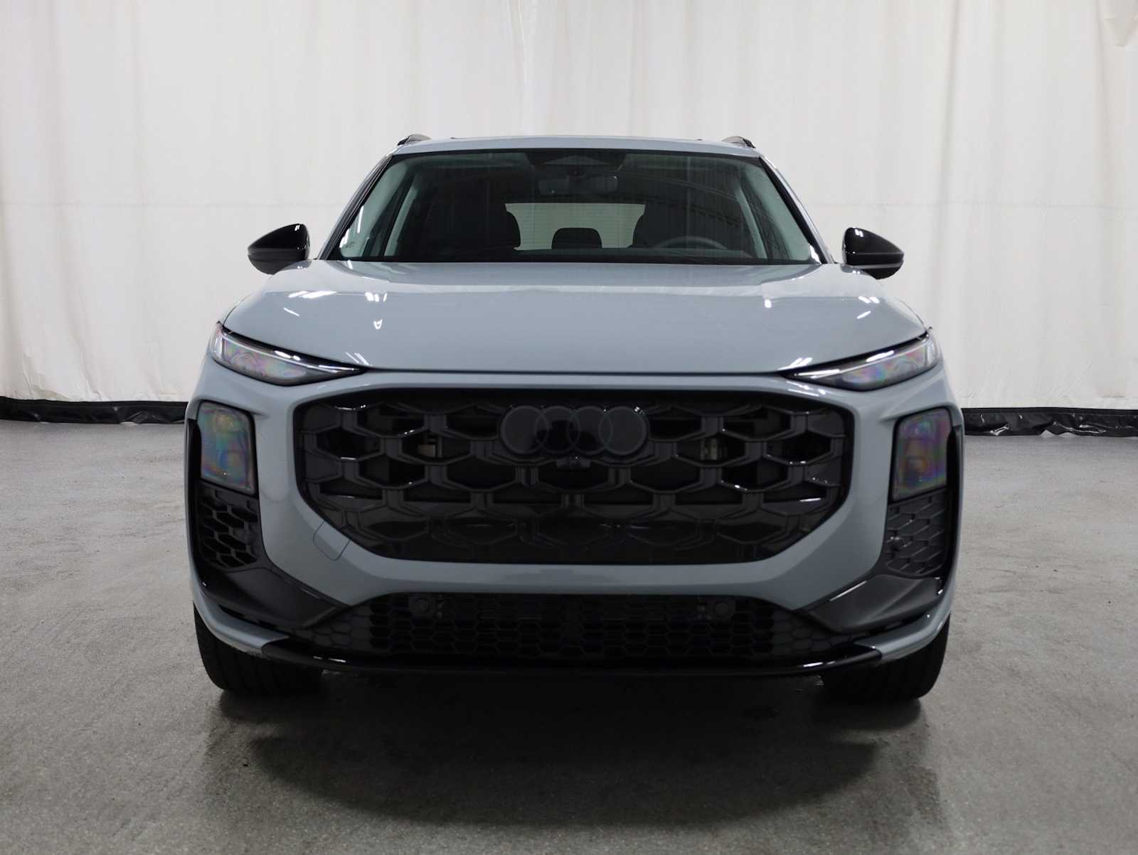 Thumbnail: 2026 Audi Q3 - 14