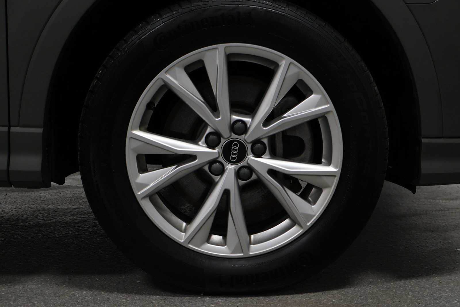 Thumbnail: 2023 Audi Q3 - 12