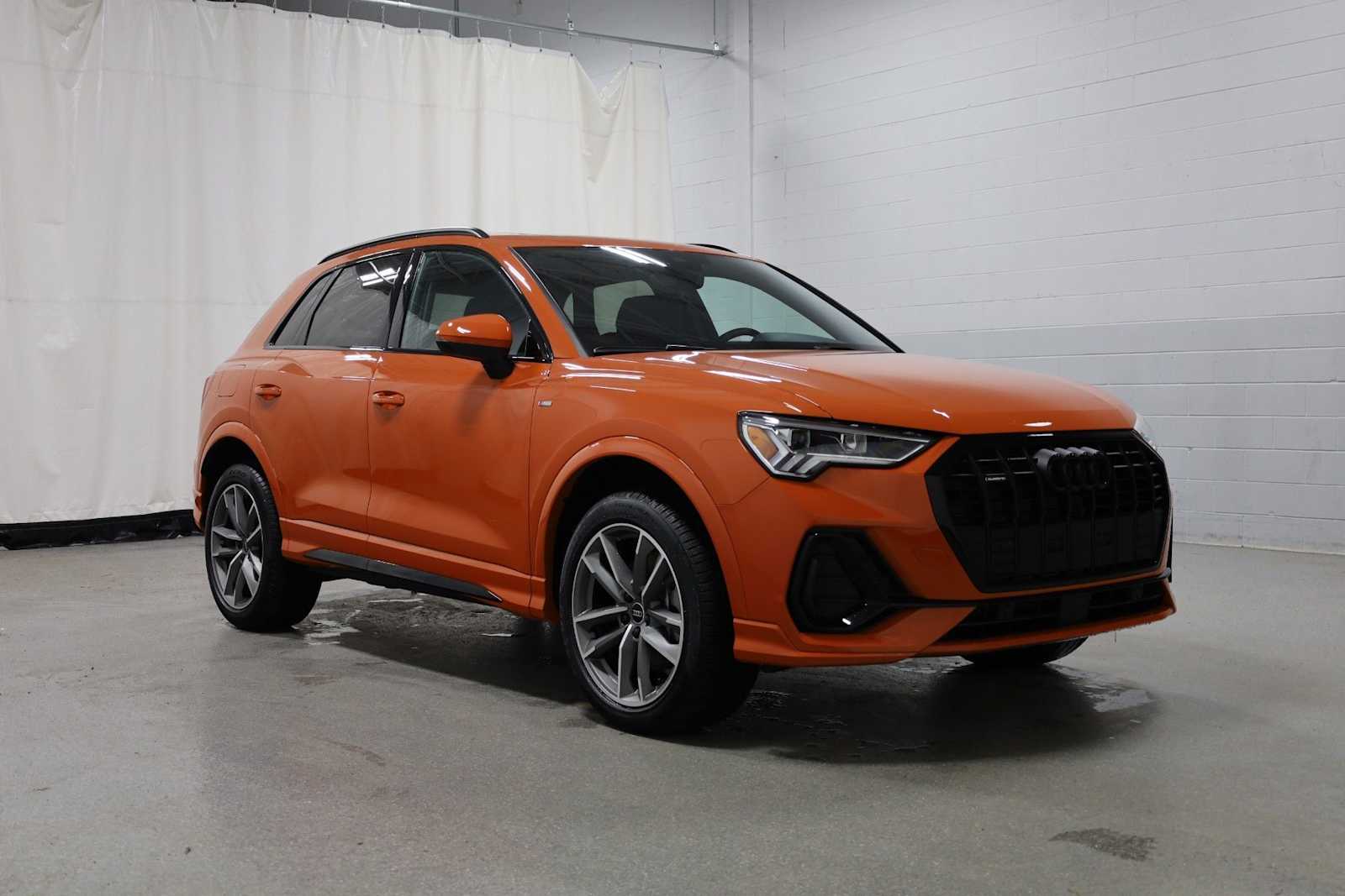 Thumbnail: 2025 Audi Q3 - 13