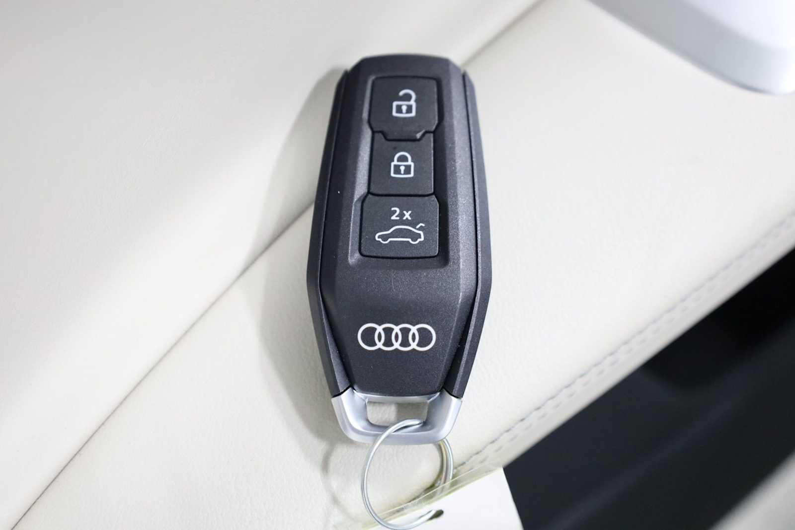 Thumbnail: 2026 Audi Q5 - 41