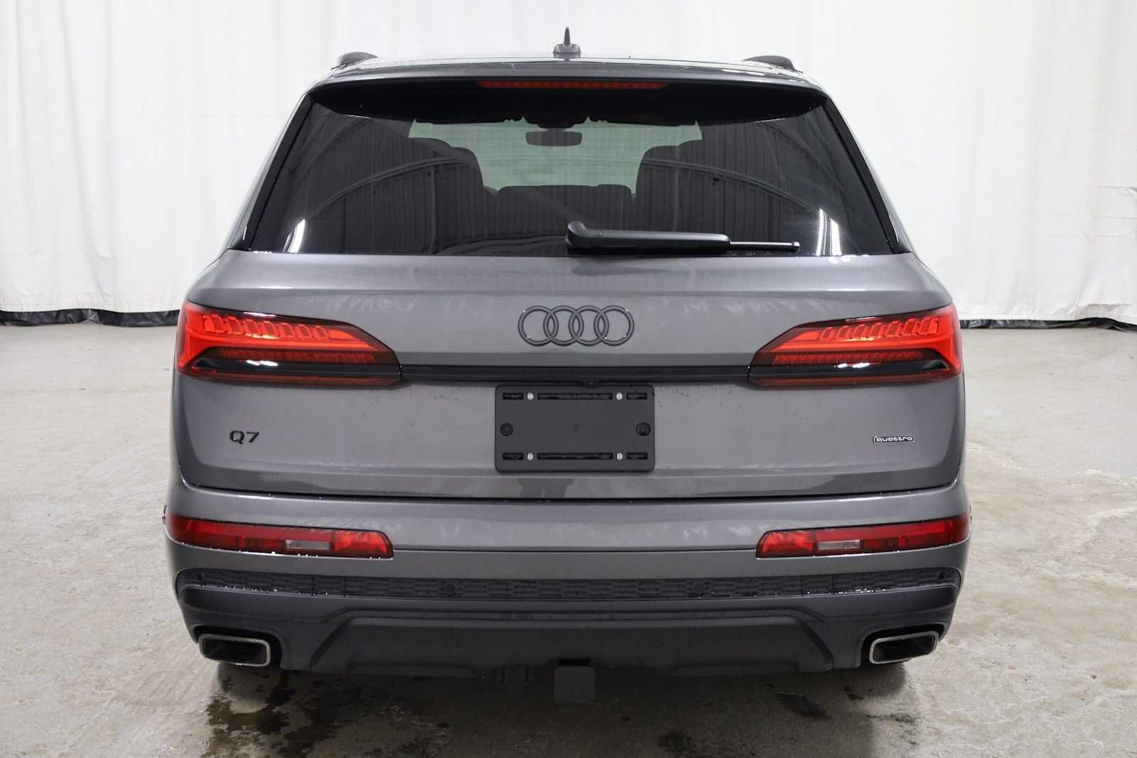 Thumbnail: 2026 Audi Q7 - 7