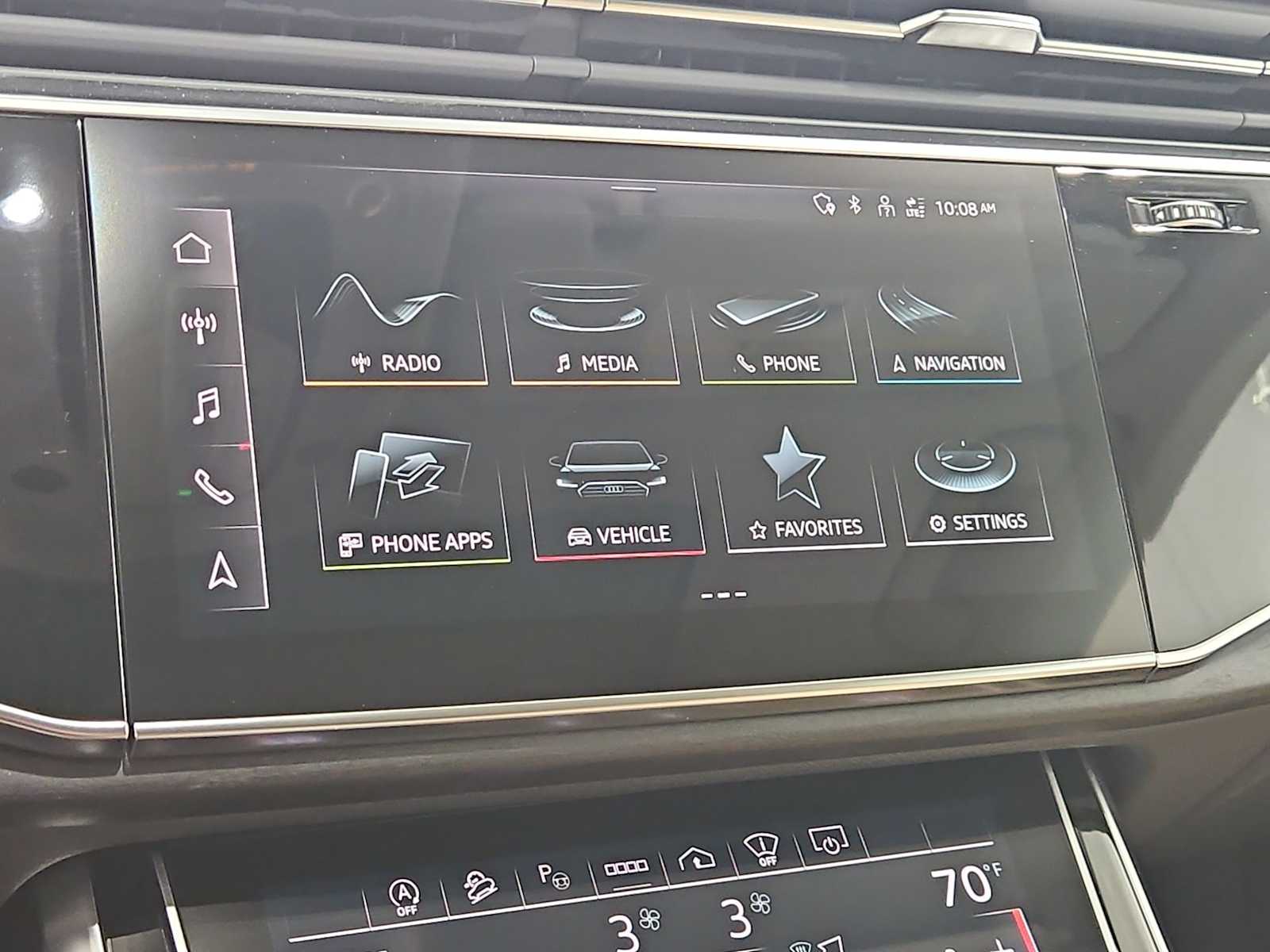 Thumbnail: 2023 Audi Q8 - 30