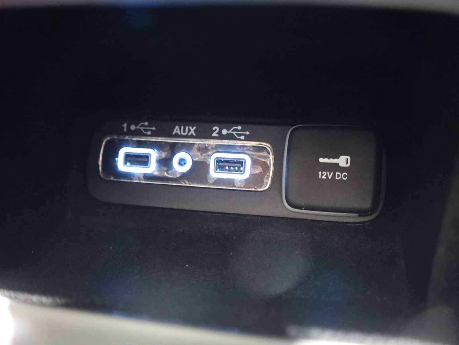 Thumbnail: 2021 Jeep Grand Cherokee - 33