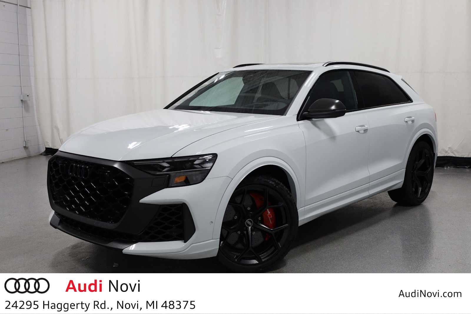 Thumbnail: 2026 Audi RS Q8 - 1