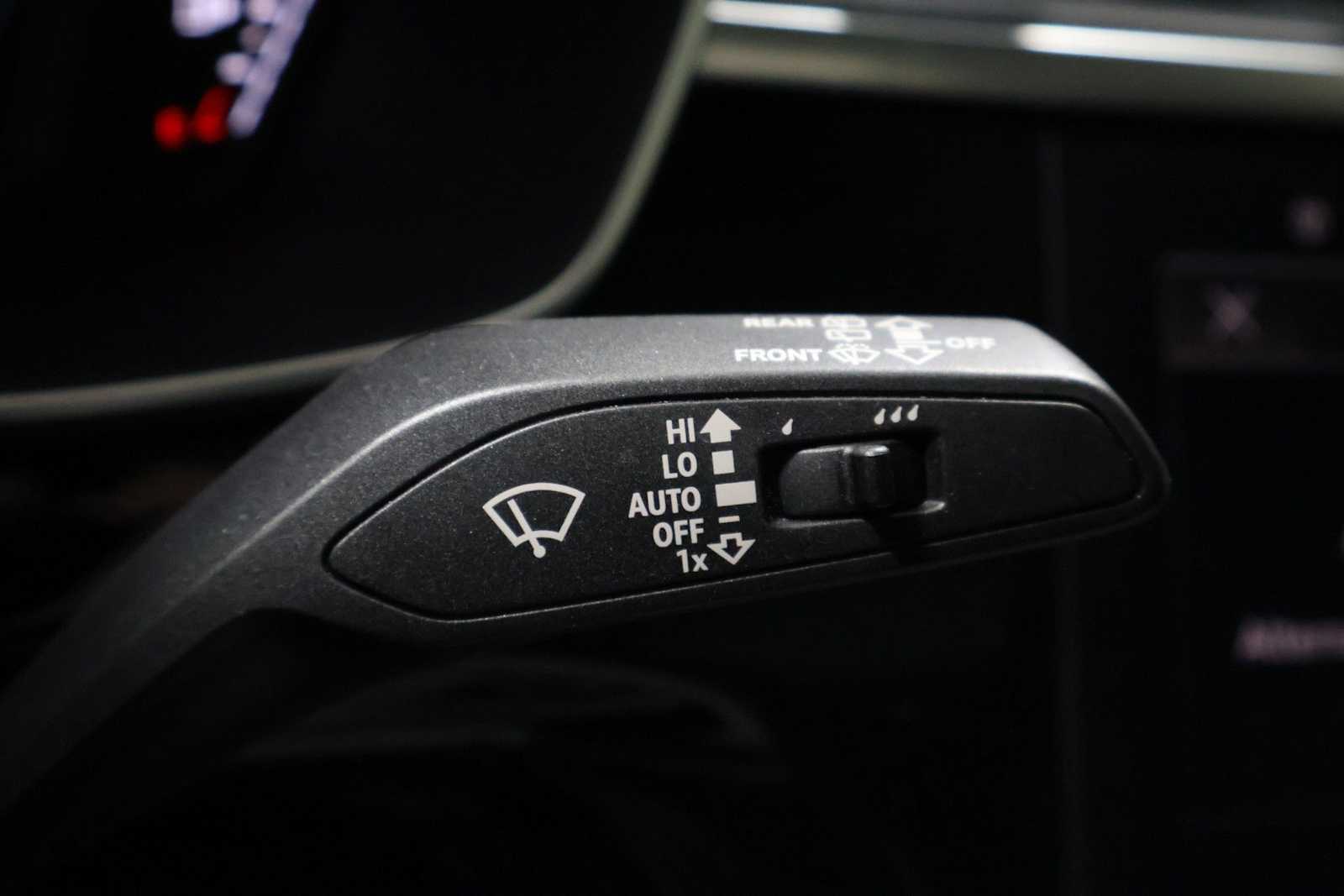 Thumbnail: 2023 Audi Q3 - 27