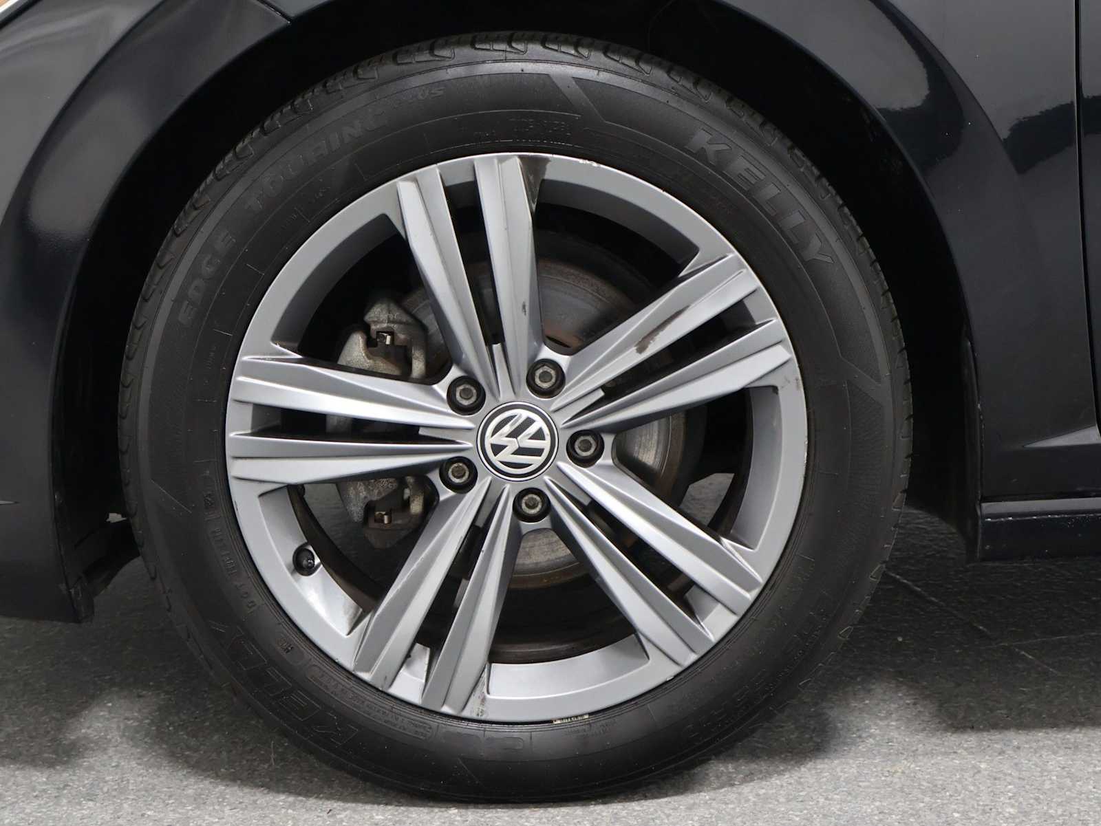 Thumbnail: 2020 Volkswagen Jetta - 35