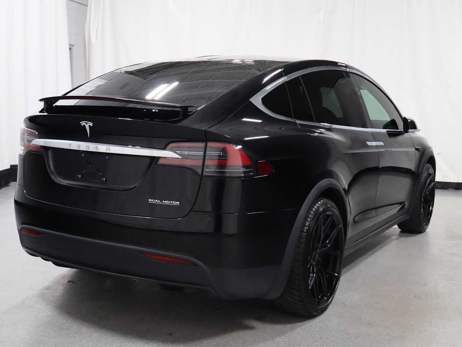 Thumbnail: 2021 Tesla Model X - 9