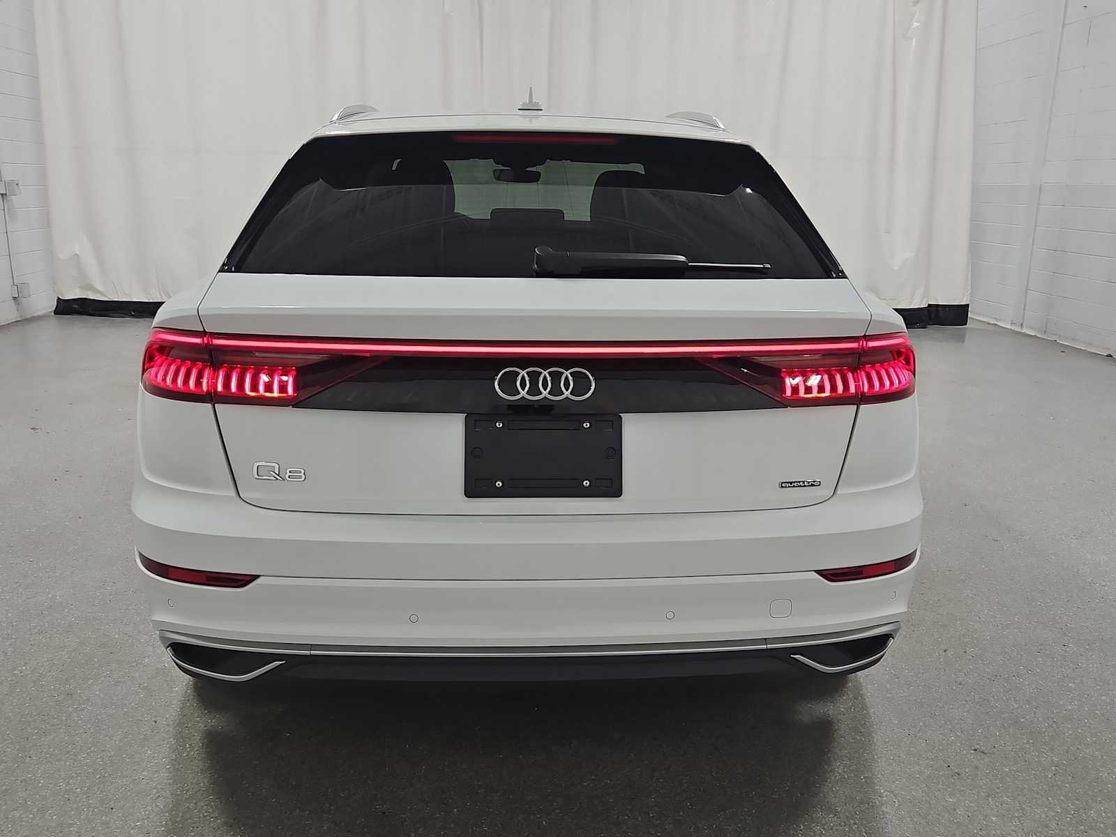 Thumbnail: 2023 Audi Q8 - 7